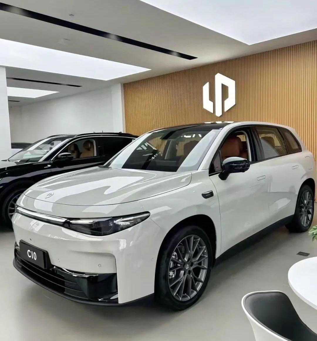 Lynk & Co. C10-hesucar
